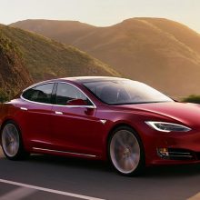 Tesla abre una tienda temporal de vehículos eléctricos en Puerto Banús